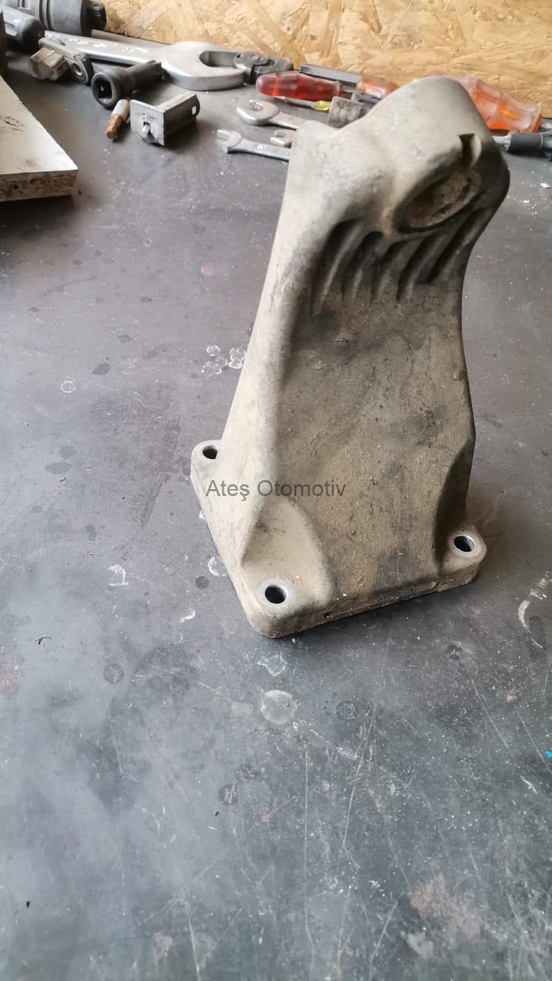 Actyon Sports-Kyron Motor Kulağı Actyon Sports-Kyron Motor Kulağı