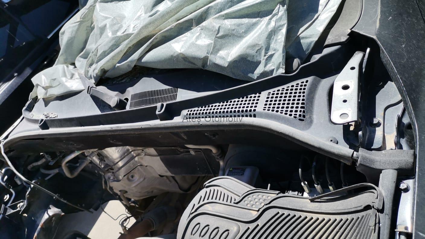 Korando Sports Ön Cam Izgarası Korando Sports Ön Cam Izgarası