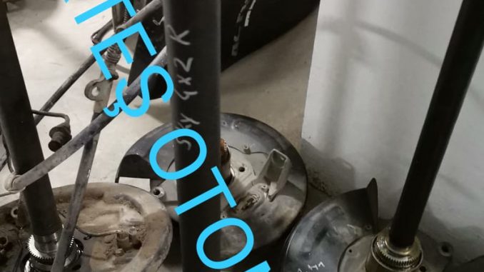 Nissan Skystar Çıkma Arka Aks Dolu Nissan Skystar Çıkma Arka Aks Dolu