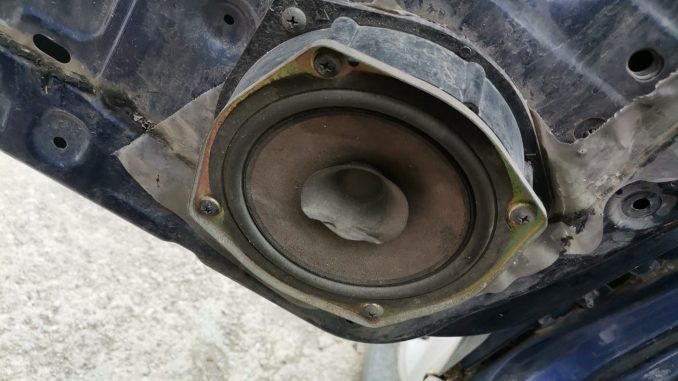 Nissan Skystar Çıkma Ön Kapı Hoparlörü Nissan Skystar Çıkma Ön Kapı Hoparlörü
