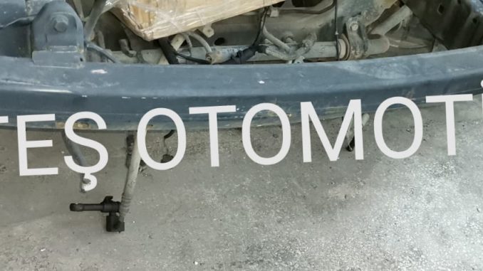 Nissan Navara Çıkma Ön Tampon Demiri Nissan Navara Çıkma Ön Tampon Demiri