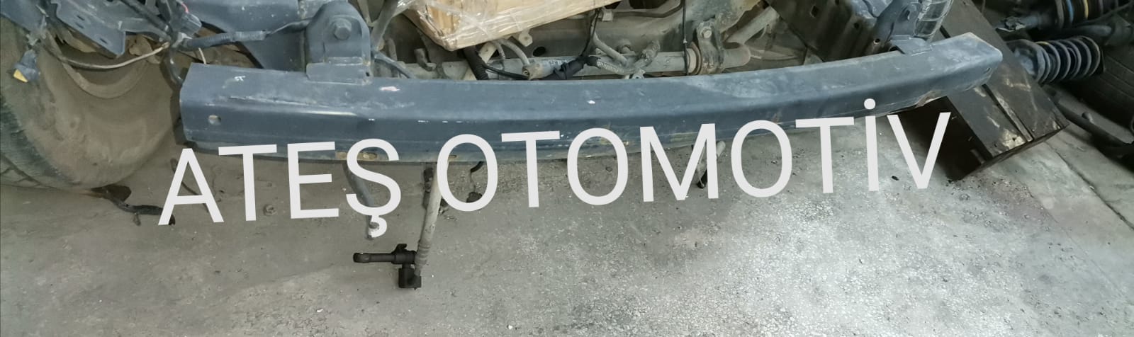 Nissan Navara Çıkma Ön Tampon Demiri Nissan Navara Çıkma Ön Tampon Demiri