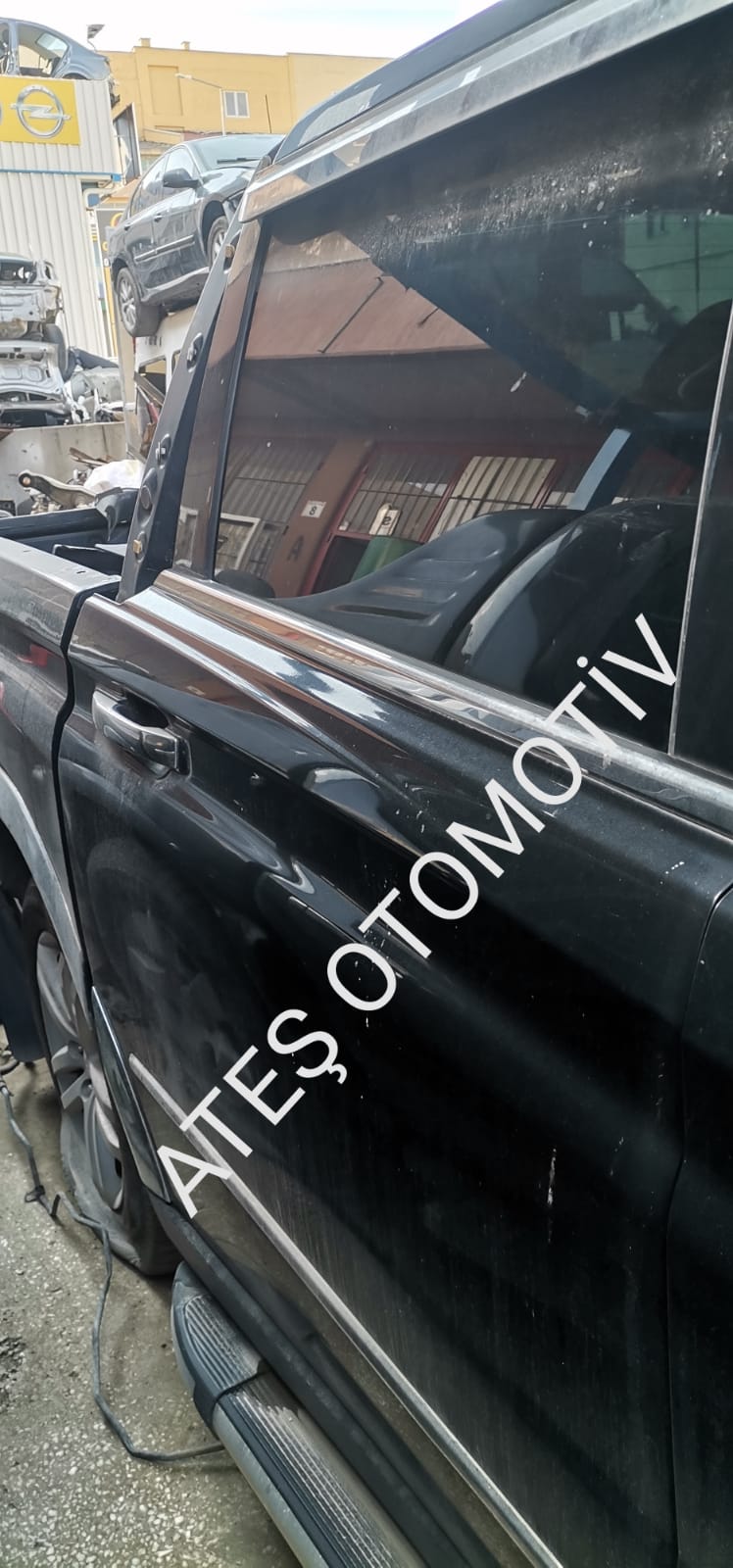 SsangYong Actyon Sports Çıkma Sağ Arka Kapı SsangYong Actyon Sports Çıkma Sağ Arka Kapı